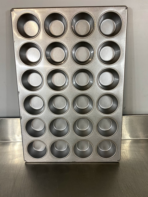 Chicago Metallic 45525 24-on 2-3/4" Cupcake / Muffin Pan - Lot of 6