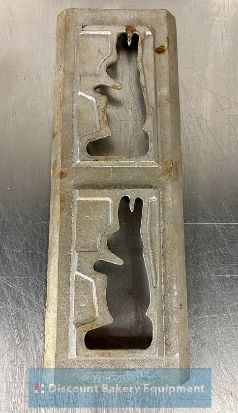 Triumph 5-5/8" Bunny Cookie Die
